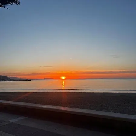 Διαμέρισμα En 1ª Linea De Playa Con Parking Privado